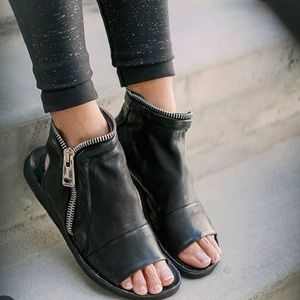 A.S. 98 Black Leather Ritchie Sandals